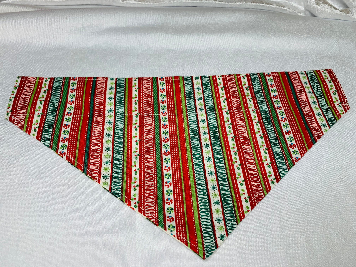 Holly & Stripes Bandana